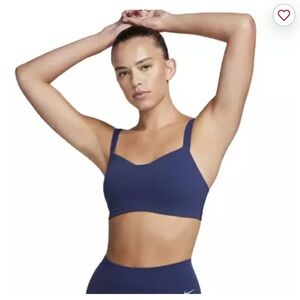 2 Nike Women's Dri-FIT Alate Trace Light Support Padded Strappy Sports Bra’s M